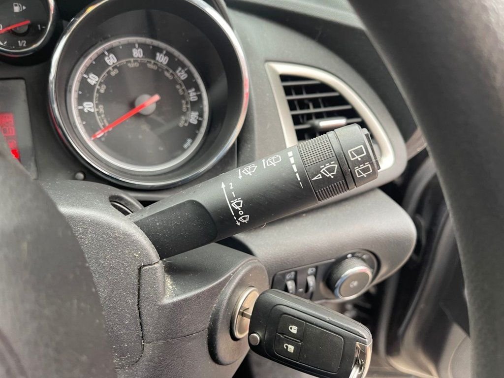 Used Vauxhall Astra 2011 for sale - 76768056: Photo 11