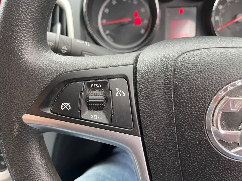 Used Vauxhall Astra 2011 for sale - 76768056: Photo 15