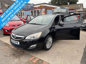 2011 (61) - 1.4i 16V Excite 5dr