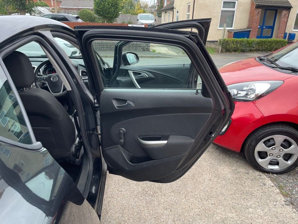 Used Vauxhall Astra 2011 for sale - 76768056: Photo 21