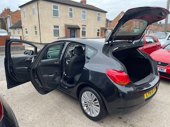 Used Vauxhall Astra 2011 for sale - 76768056: Photo