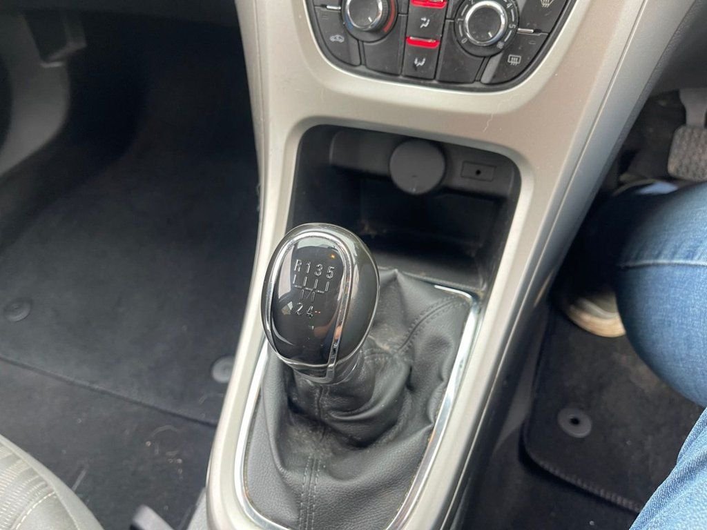 Used Vauxhall Astra 2011 for sale - 76768056: Photo 8