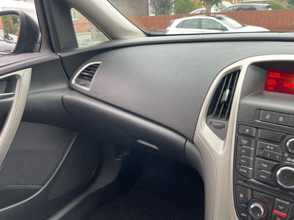 Used Vauxhall Astra 2011 for sale - 76768056: Photo 9