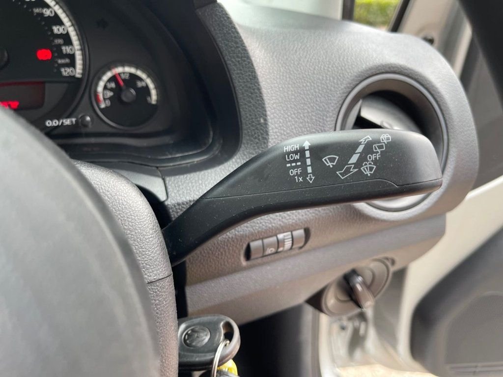 Used Volkswagen up! 2013 for sale - 76711015: Photo 16