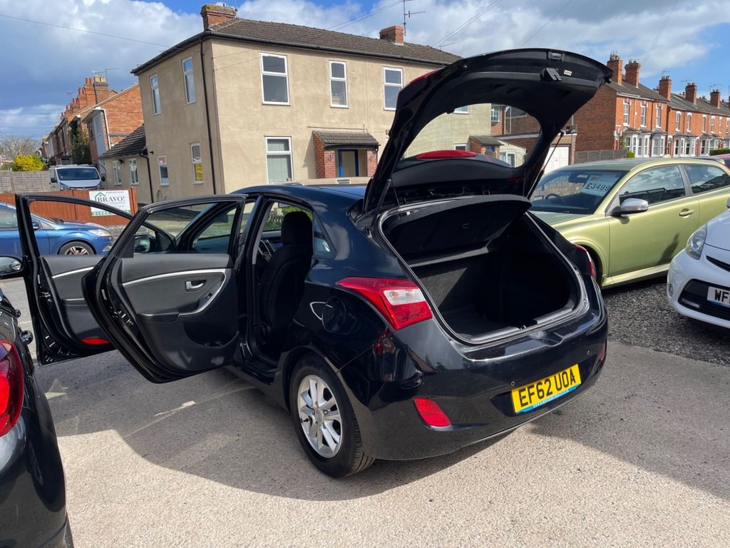 Used Hyundai i30 2013 for sale - 78056086: Photo 2