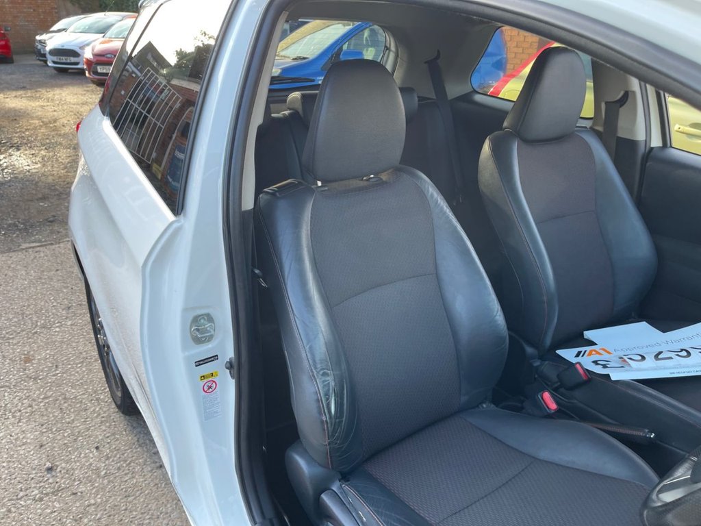 Used Toyota Yaris 2012 for sale - 77667236: Photo 20