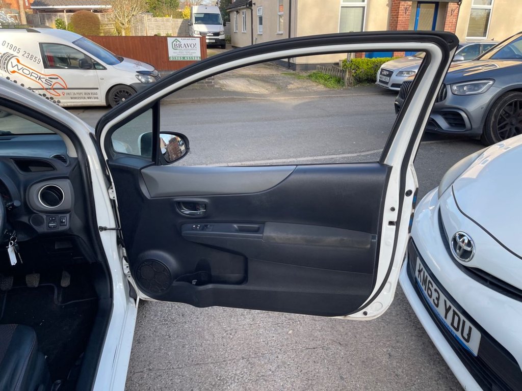 Used Toyota Yaris 2012 for sale - 77667236: Photo 22