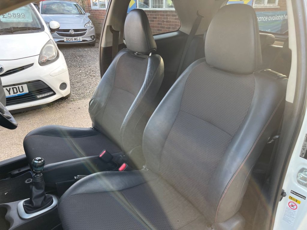 Used Toyota Yaris 2012 for sale - 77667236: Photo 24