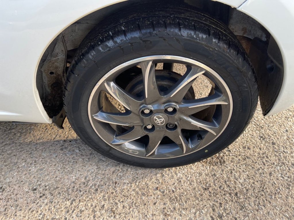 Used Toyota Yaris 2012 for sale - 77667236: Photo 30