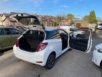 Used Toyota Yaris 2012 for sale - 77667236: Photo