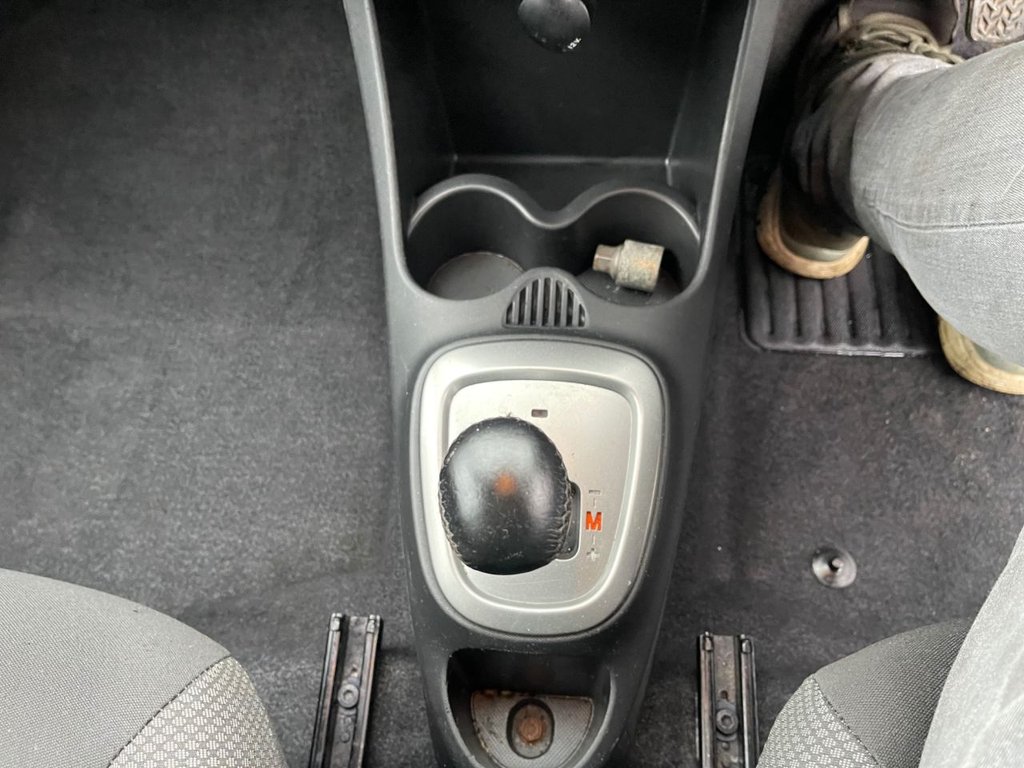 Used Toyota AYGO 2013 for sale - 77565390: Photo 12