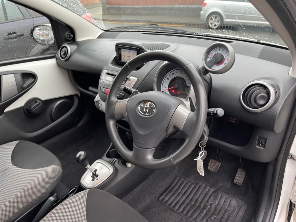Used Toyota AYGO 2013 for sale - 77565390: Photo 19