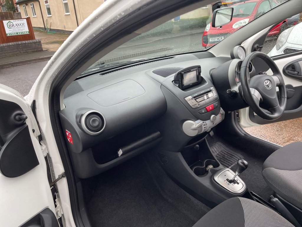 Used Toyota AYGO 2013 for sale - 77565390: Photo 25