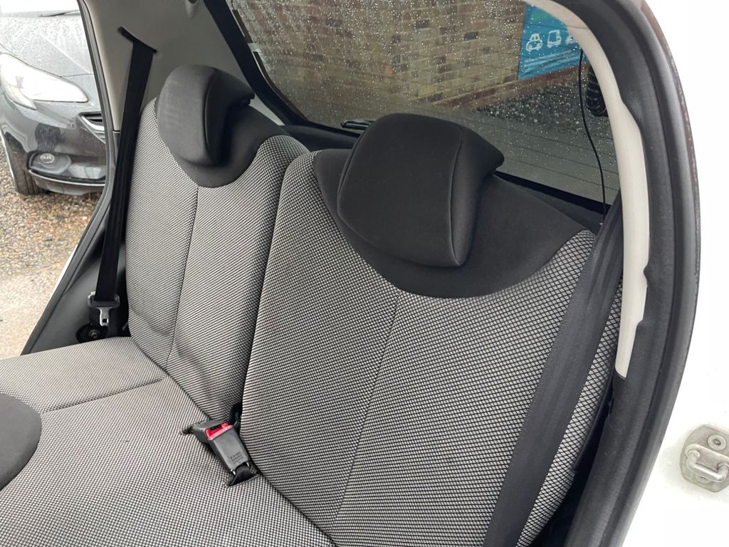 Used Toyota AYGO 2013 for sale - 77565390: Photo 27