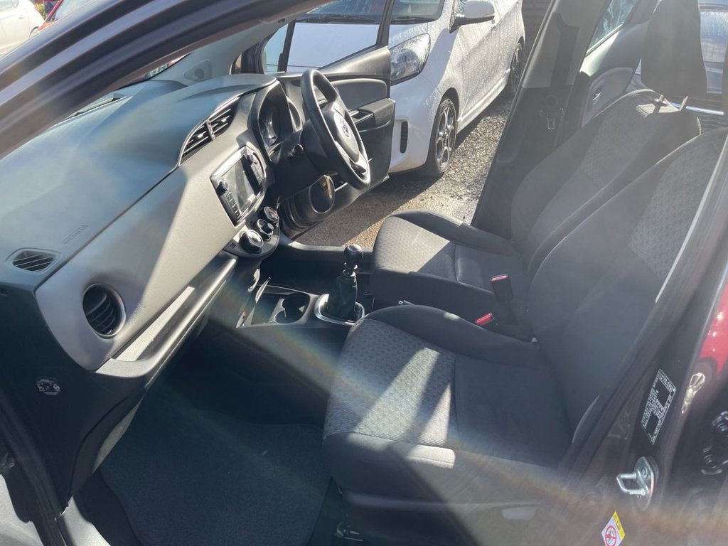 Used Toyota Yaris 2015 for sale - 77558071: Photo 27