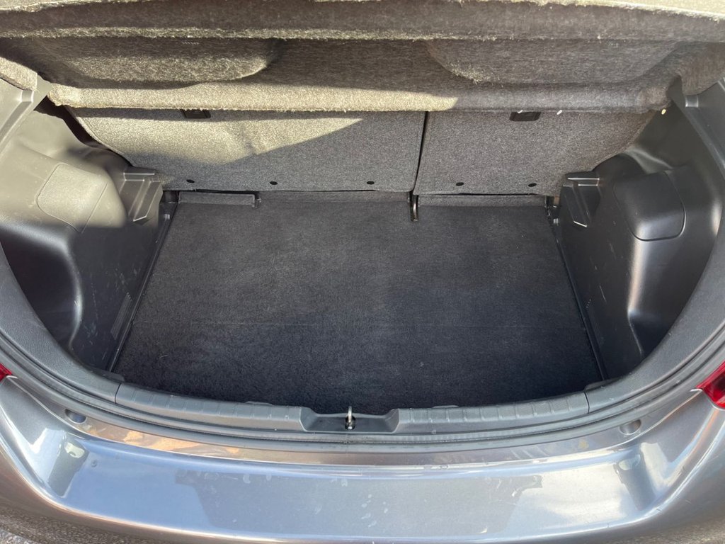 Used Toyota Yaris 2015 for sale - 77558071: Photo 33