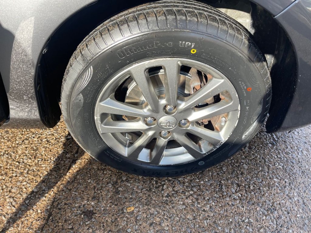 Used Toyota Yaris 2015 for sale - 77558071: Photo 34