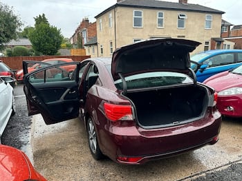Used Toyota Avensis 2014 for sale - 79675444: Photo