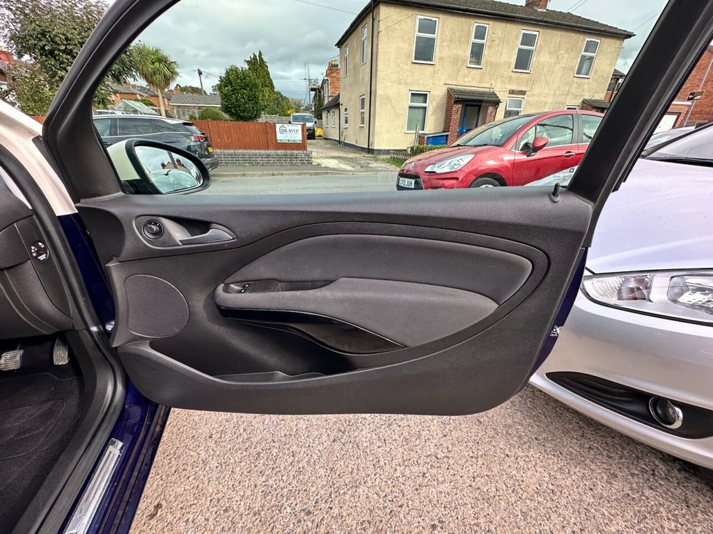 Used Vauxhall ADAM 2014 for sale - 76190787: Photo 14