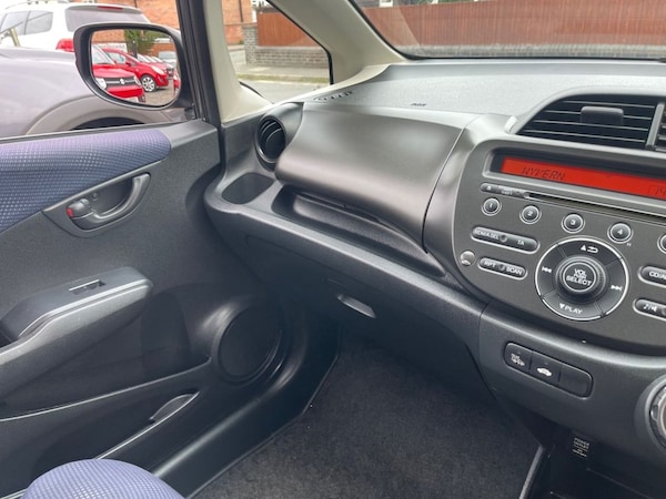 Used Honda Jazz 2011 for sale - 76286083: Photo 11
