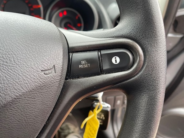 Used Honda Jazz 2011 for sale - 76286083: Photo 19