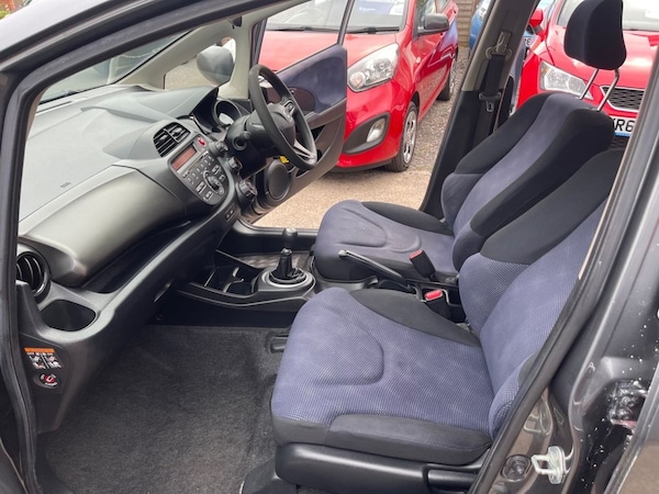 Used Honda Jazz 2011 for sale - 76286083: Photo 28