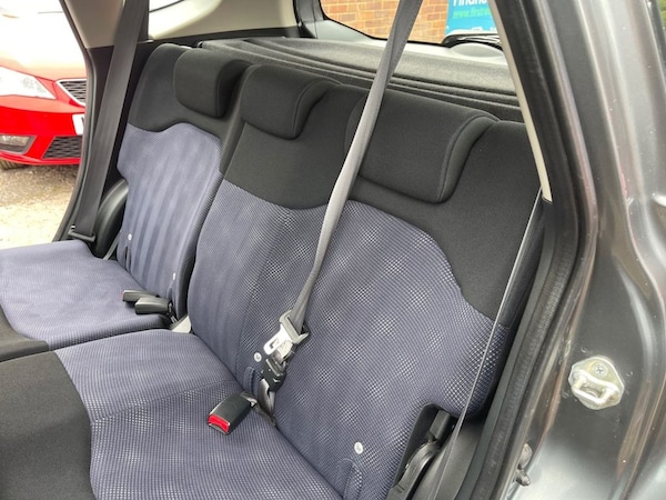 Used Honda Jazz 2011 for sale - 76286083: Photo 31