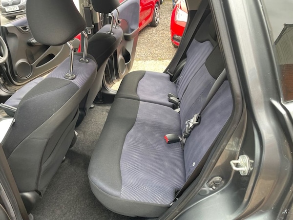 Used Honda Jazz 2011 for sale - 76286083: Photo 32