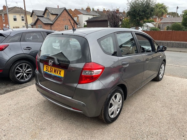 Used Honda Jazz 2011 for sale - 76286083: Photo 40