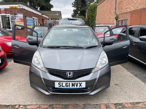 Used Honda Jazz 2011 for sale - 76286083: Photo 6