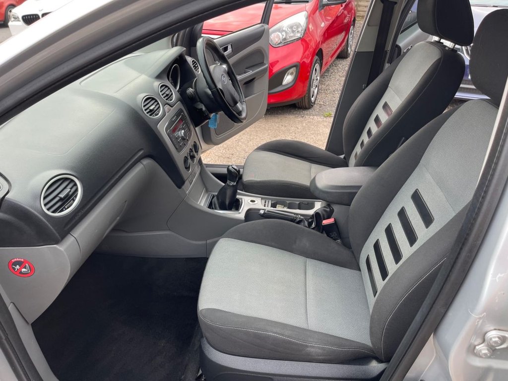Used Ford Focus 2010 for sale - 76092814: Photo 22