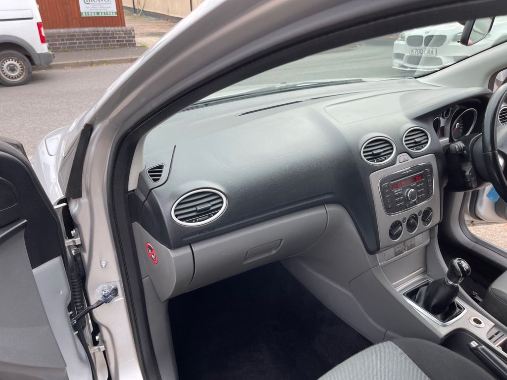 Used Ford Focus 2010 for sale - 76092814: Photo 23