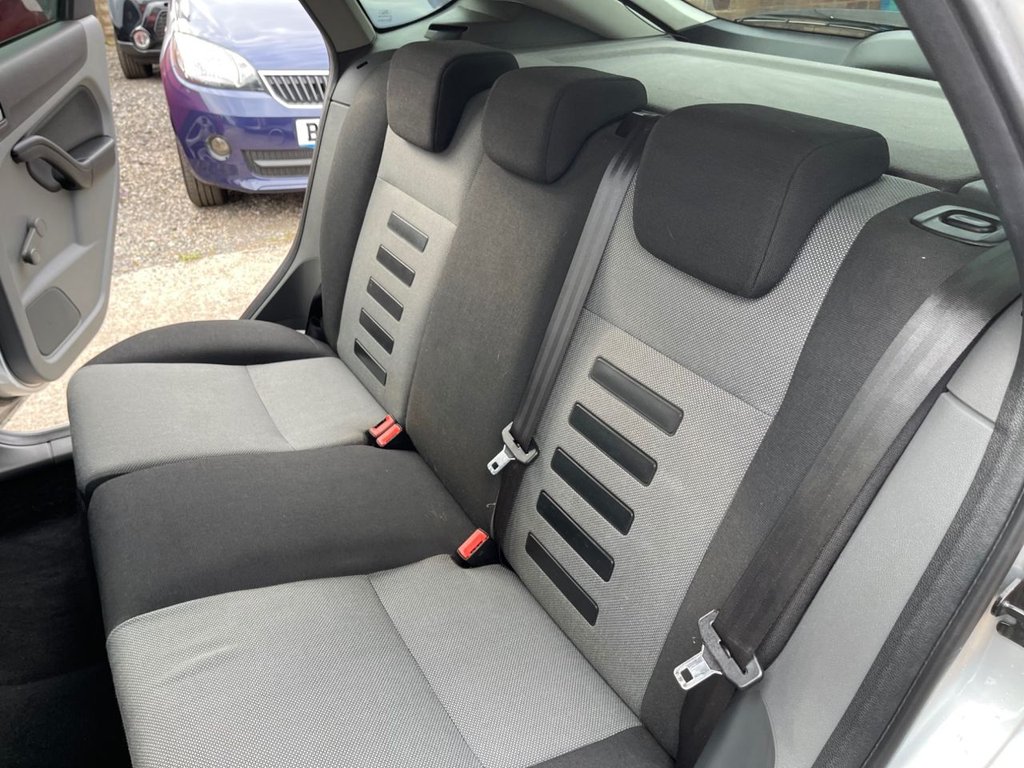 Used Ford Focus 2010 for sale - 76092814: Photo 25