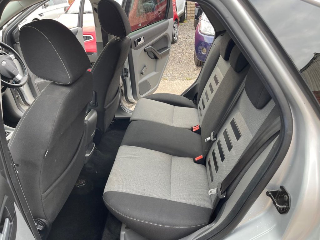 Used Ford Focus 2010 for sale - 76092814: Photo 26