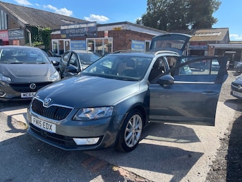 Used Skoda Octavia 2015 for sale - 79072051: Photo