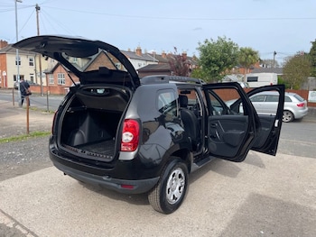 Used Dacia Duster 2015 for sale - 78330373: Photo