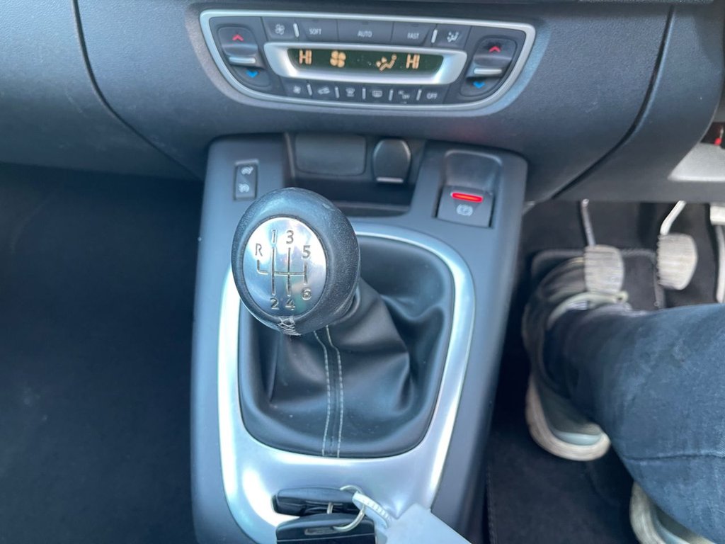 Used Renault Scenic 2015 for sale - 77199767: Photo 11