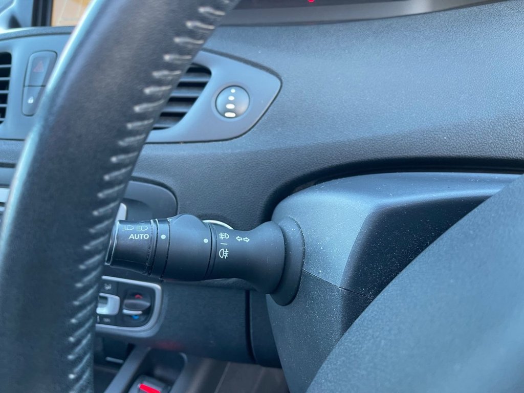 Used Renault Scenic 2015 for sale - 77199767: Photo 15