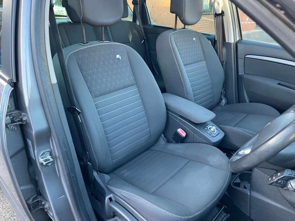 Used Renault Scenic 2015 for sale - 77199767: Photo 18