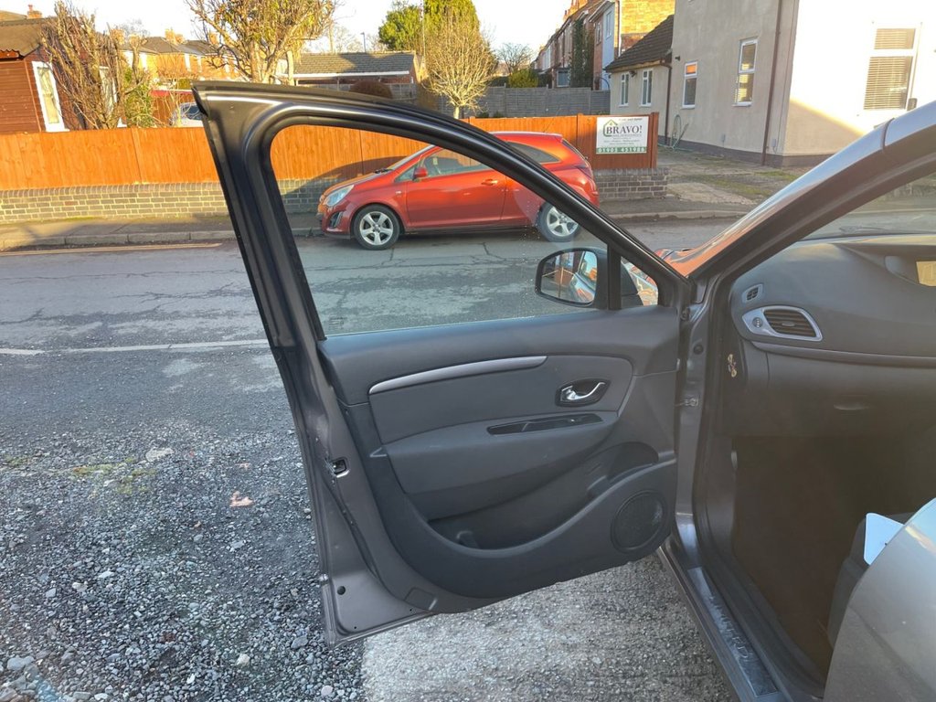 Used Renault Scenic 2015 for sale - 77199767: Photo 27