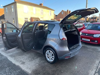 Used Renault Scenic 2015 for sale - 77199767: Photo