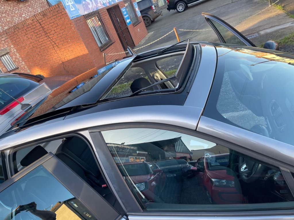 Used Renault Scenic 2015 for sale - 77199767: Photo 32