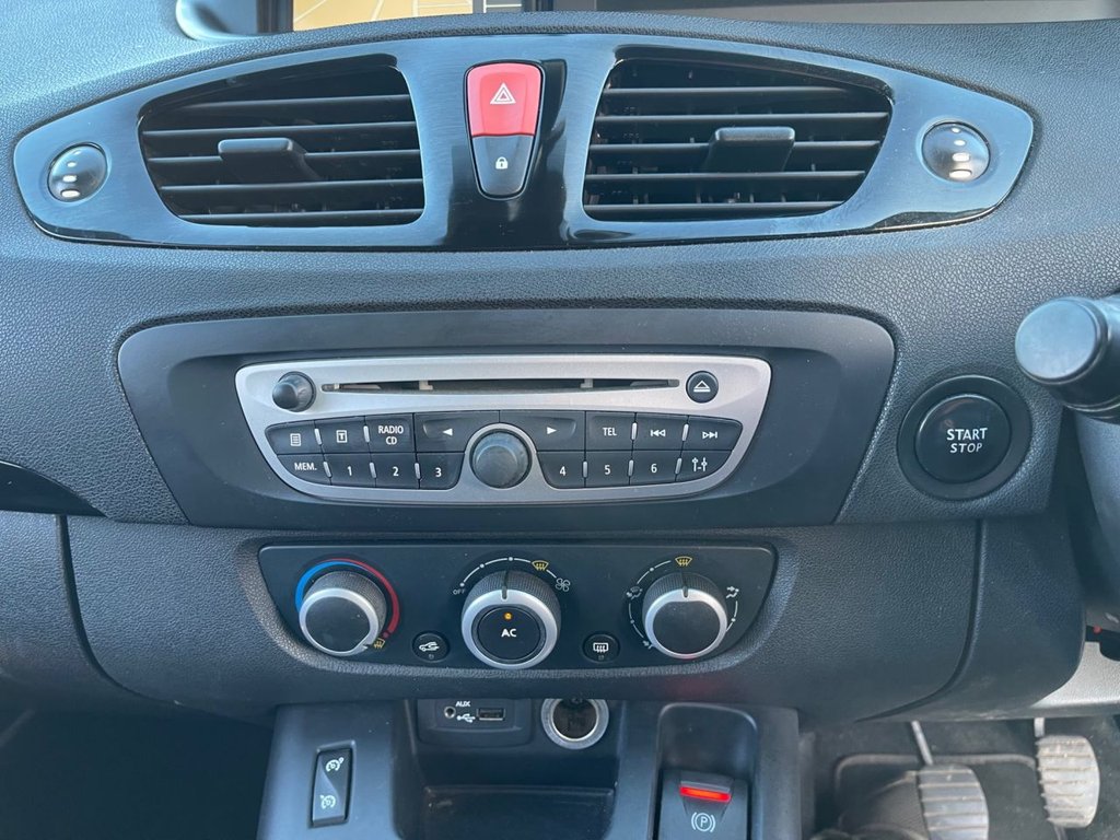 Used Renault Grand Scenic 2011 for sale - 76509832: Photo 22