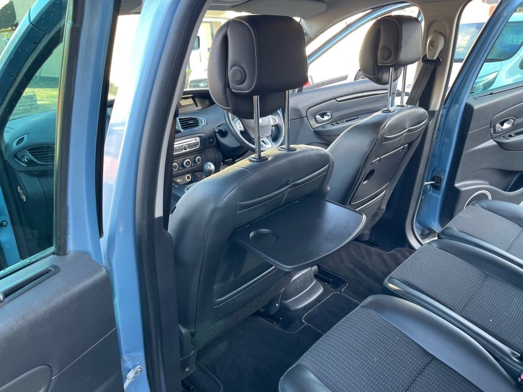 Used Renault Grand Scenic 2011 for sale - 76509832: Photo 33