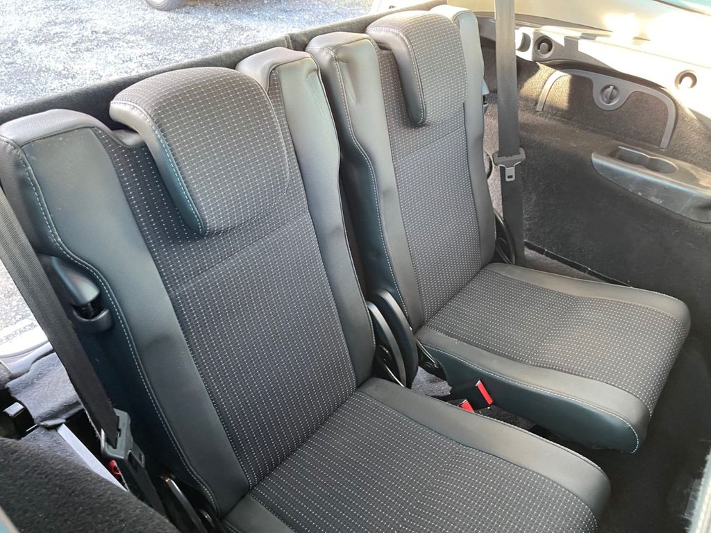 Used Renault Grand Scenic 2011 for sale - 76509832: Photo 40