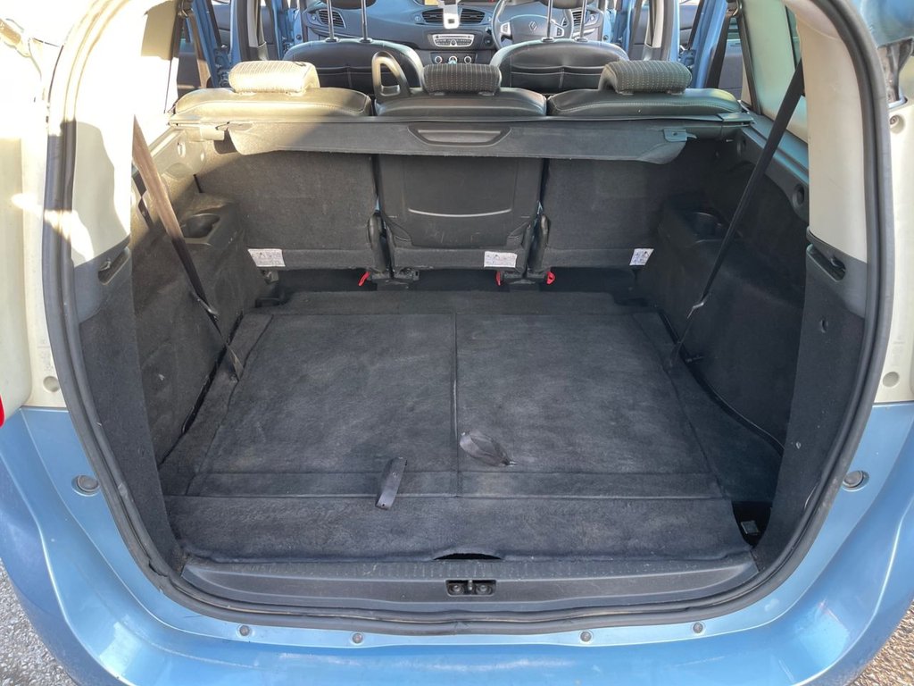 Used Renault Grand Scenic 2011 for sale - 76509832: Photo 43