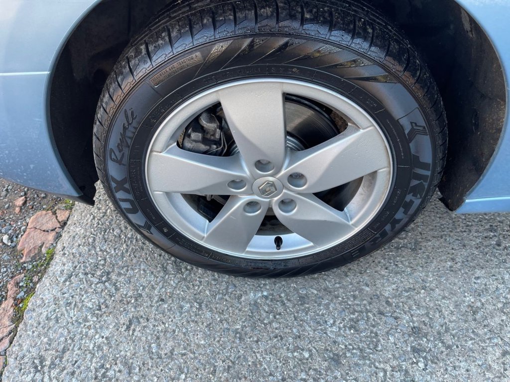 Used Renault Grand Scenic 2011 for sale - 76509832: Photo 47