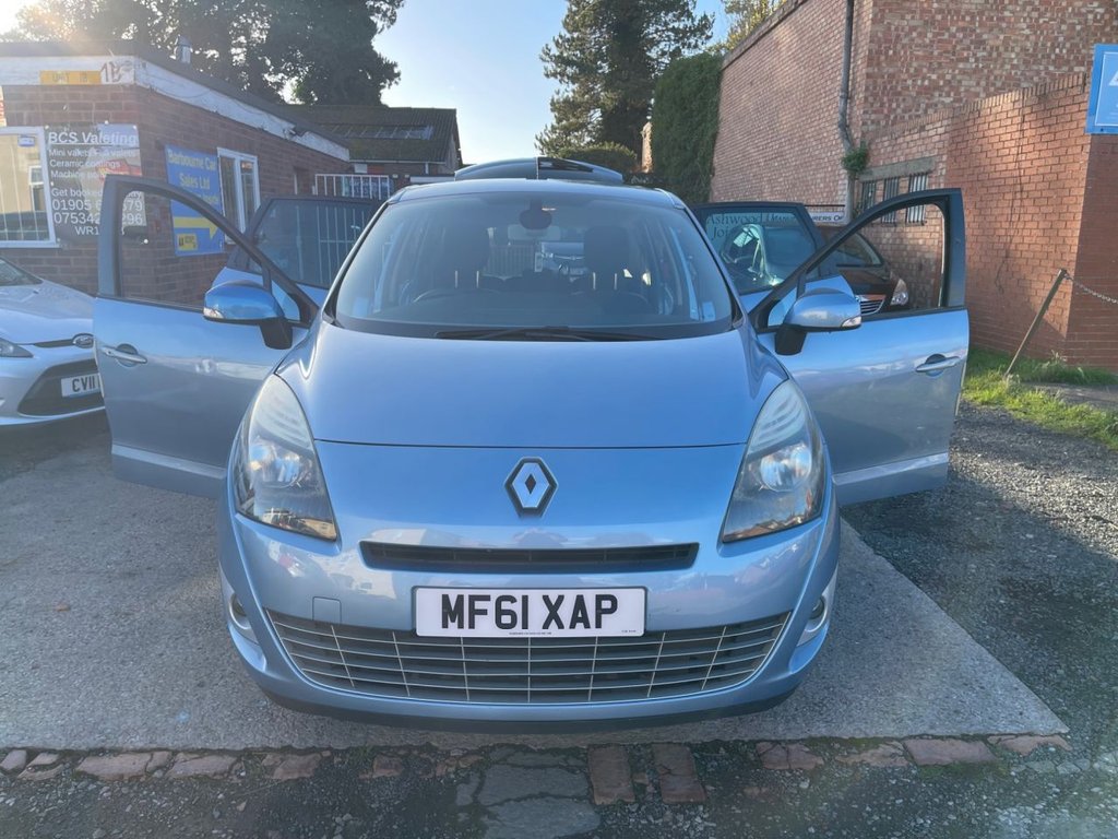 Used Renault Grand Scenic 2011 for sale - 76509832: Photo 6