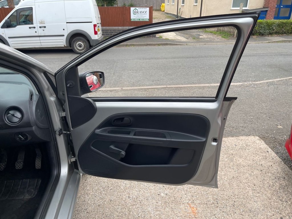 Used Volkswagen up! 2013 for sale - 76003394: Photo 17