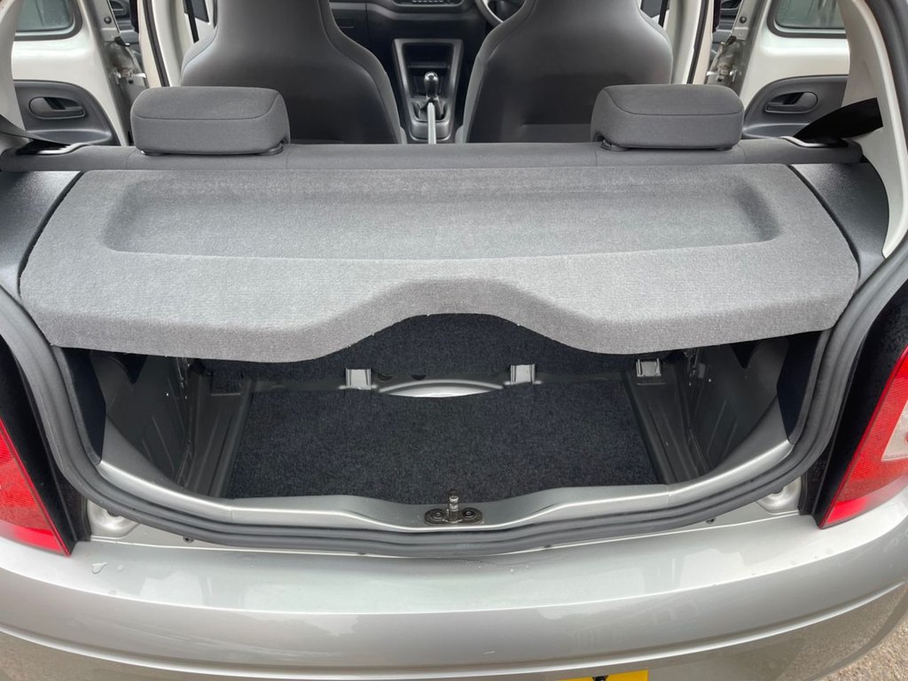 Used Volkswagen up! 2013 for sale - 76003394: Photo 28